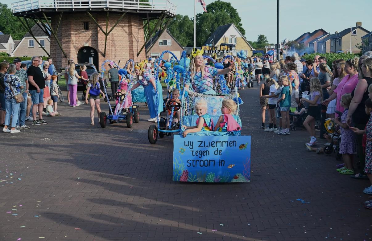 Optocht Feestweek Nijeveen