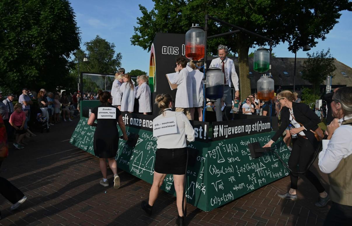 Optocht Feestweek Nijeveen