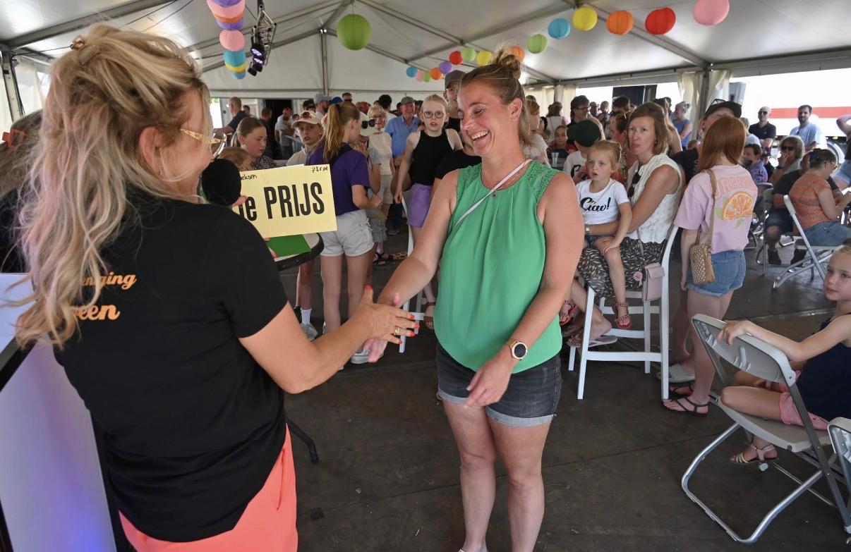 Prijsuitreiking optocht Feestweek Nijeveen